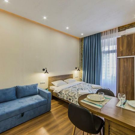 דירות Kyiv Family Loft מראה חיצוני תמונה